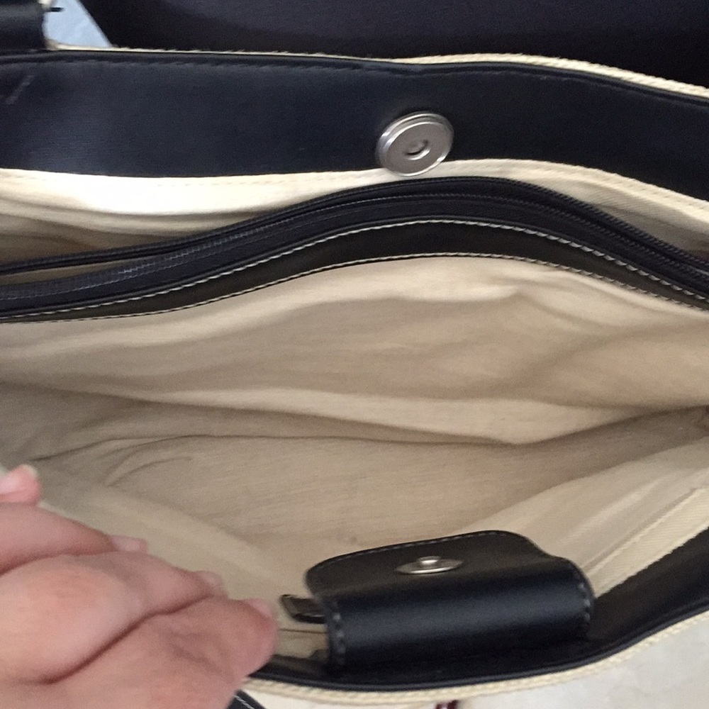 Relic handbag - Picture 9 of 10